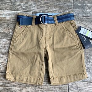 Tommy Hilfiger chino stretch shorts 4T.